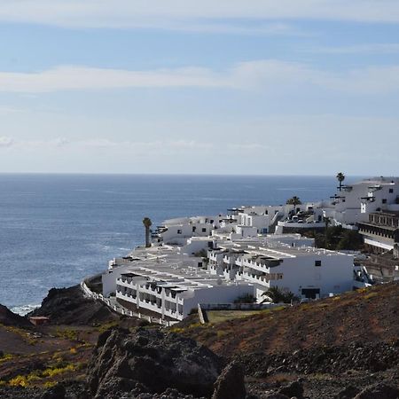 North Cliff Apartment *The Ocean Beneath Your Feet* Galdar Exterior photo